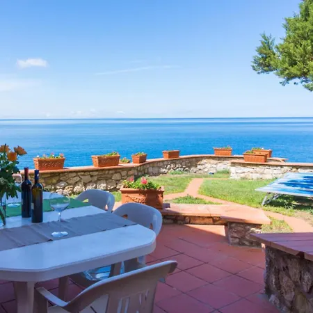 La Quinta Cavo